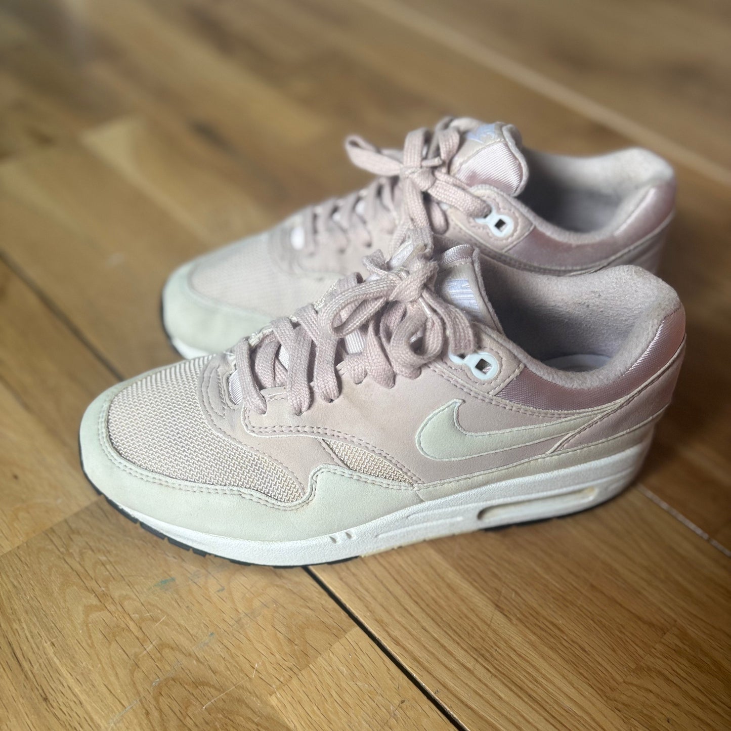 Nike airmax motif pink & white trainers womens uk 5
