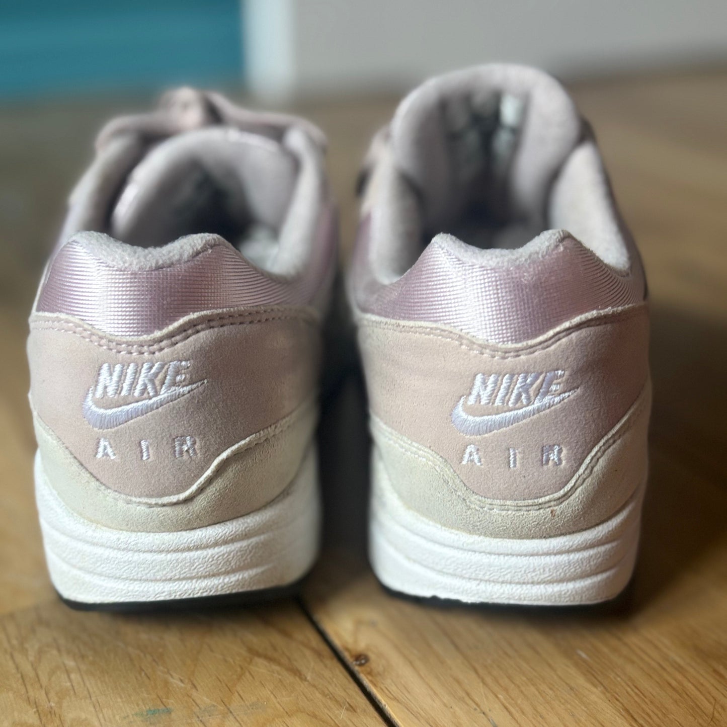 Nike airmax motif pink & white trainers womens uk 5