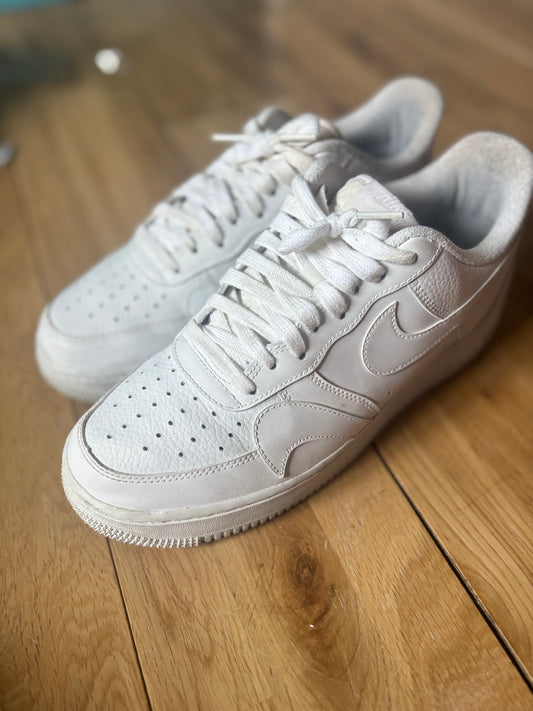 Rare Nike Air Force 1 '07 LV8' misplaced swoosh size uk 7.5