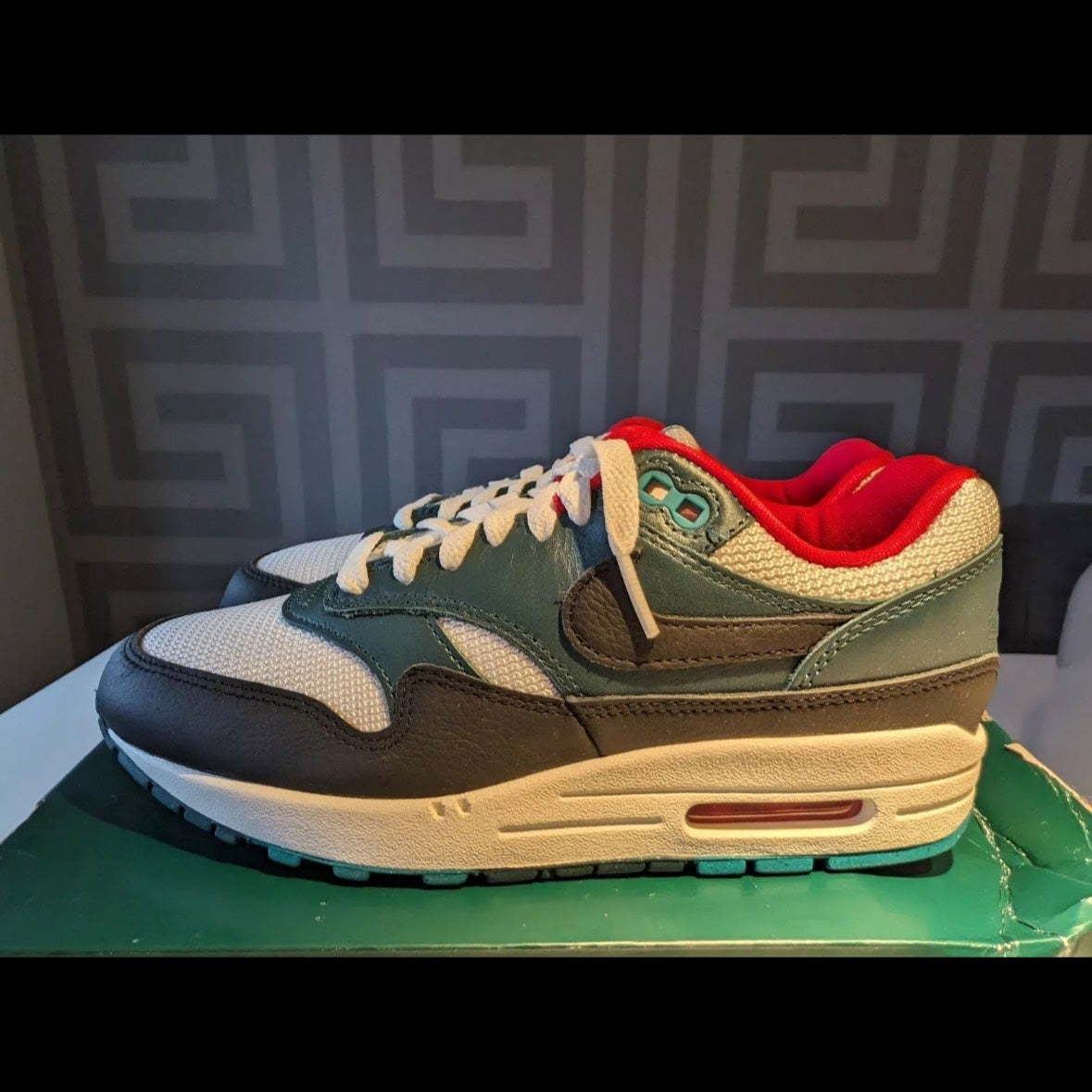 Nike air max 1 Lebron x Liverpool FC - size 4.5 uk no box